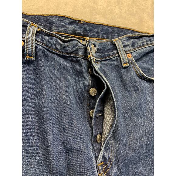 Levi's Jeans Men's 36x34 Medium Wash 501 Button Fly Straight Leg - Picture 3 of 13